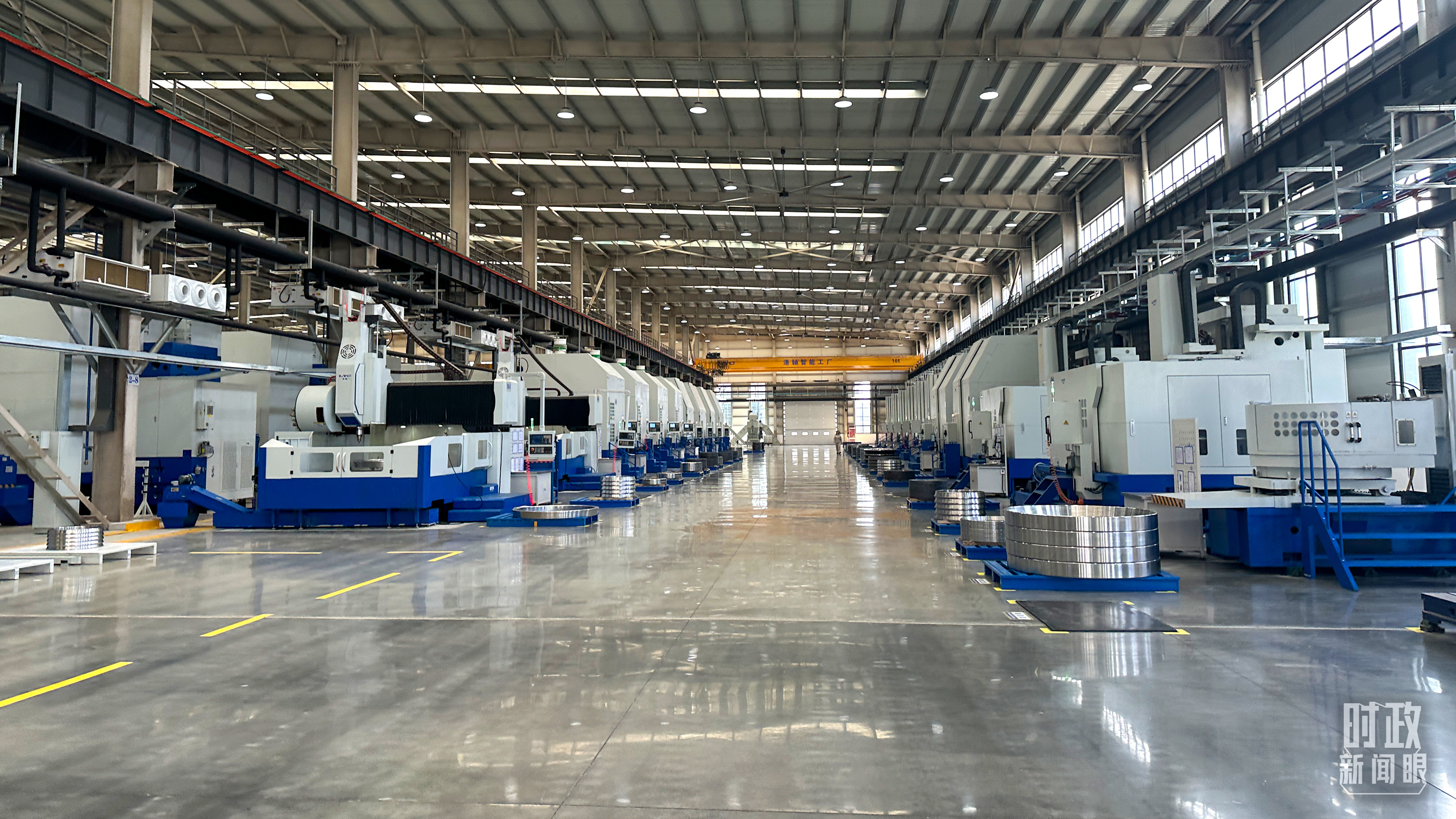 △洛軸智能工廠。（總臺(tái)央視記者趙化拍攝）